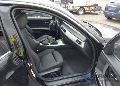 2006 BMW 330I z USA, uszkodzony, nr VIN WBAVB33536PS06855